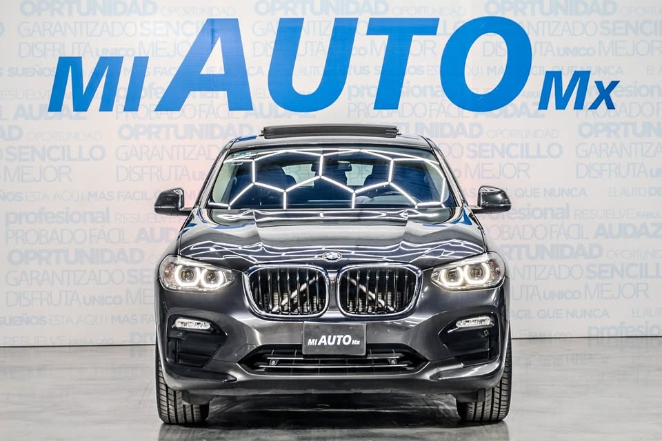 2019 BMW X4 xDrive 30iA Executive - $649,000 MXN