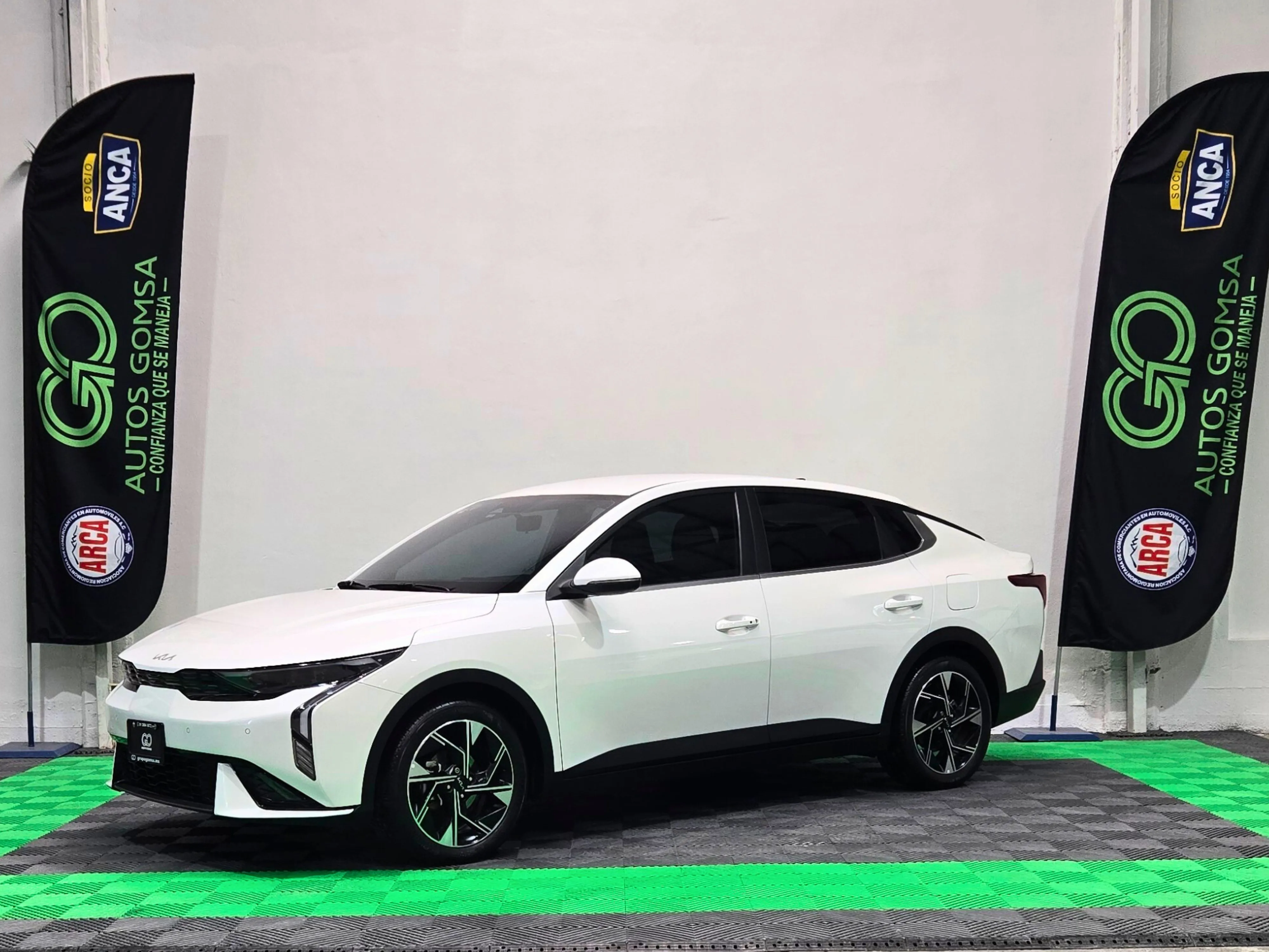 2024 KIA K3 GT LINE