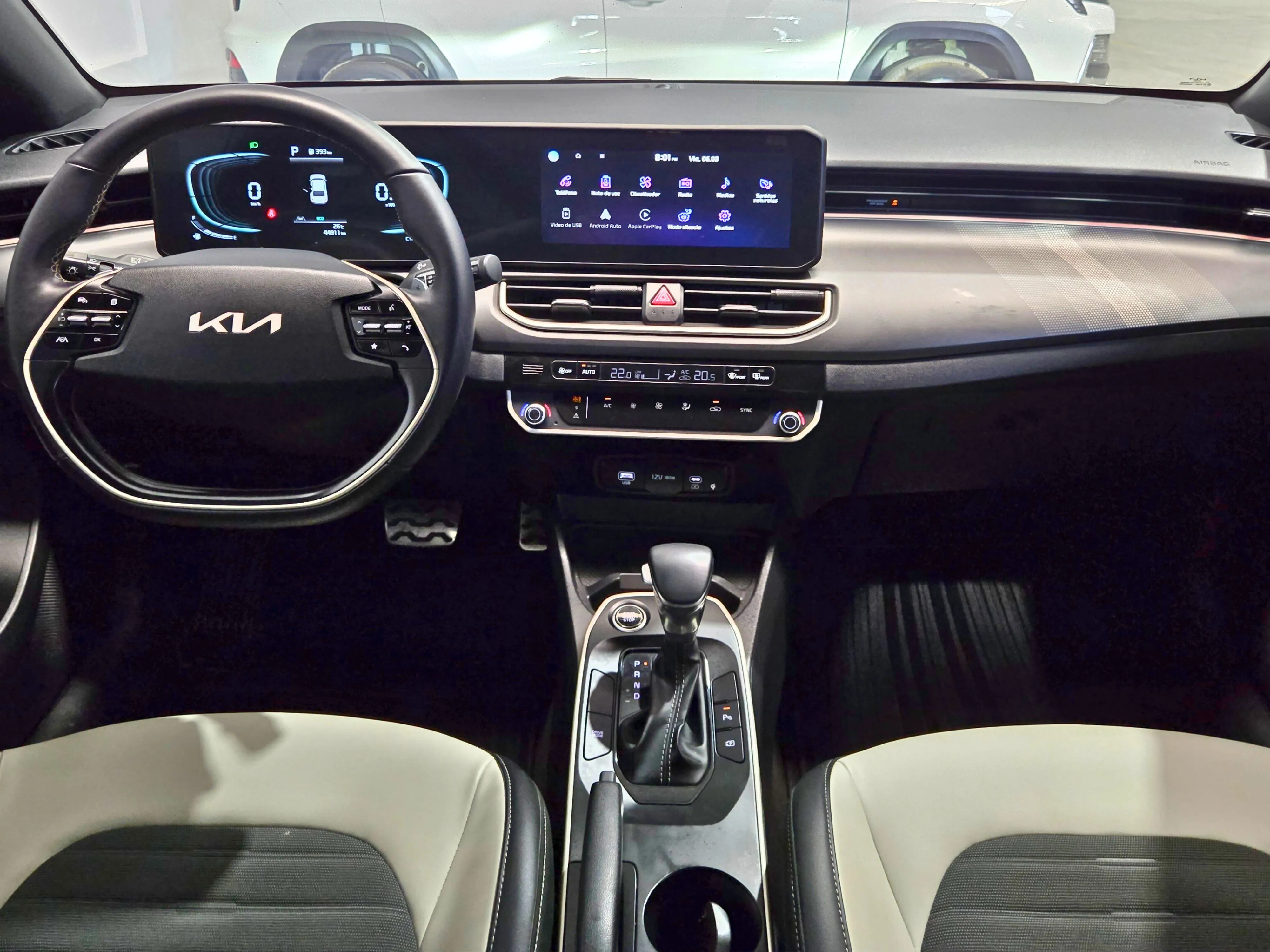 KIA K3 GT LINE 2024 thumbnail 6