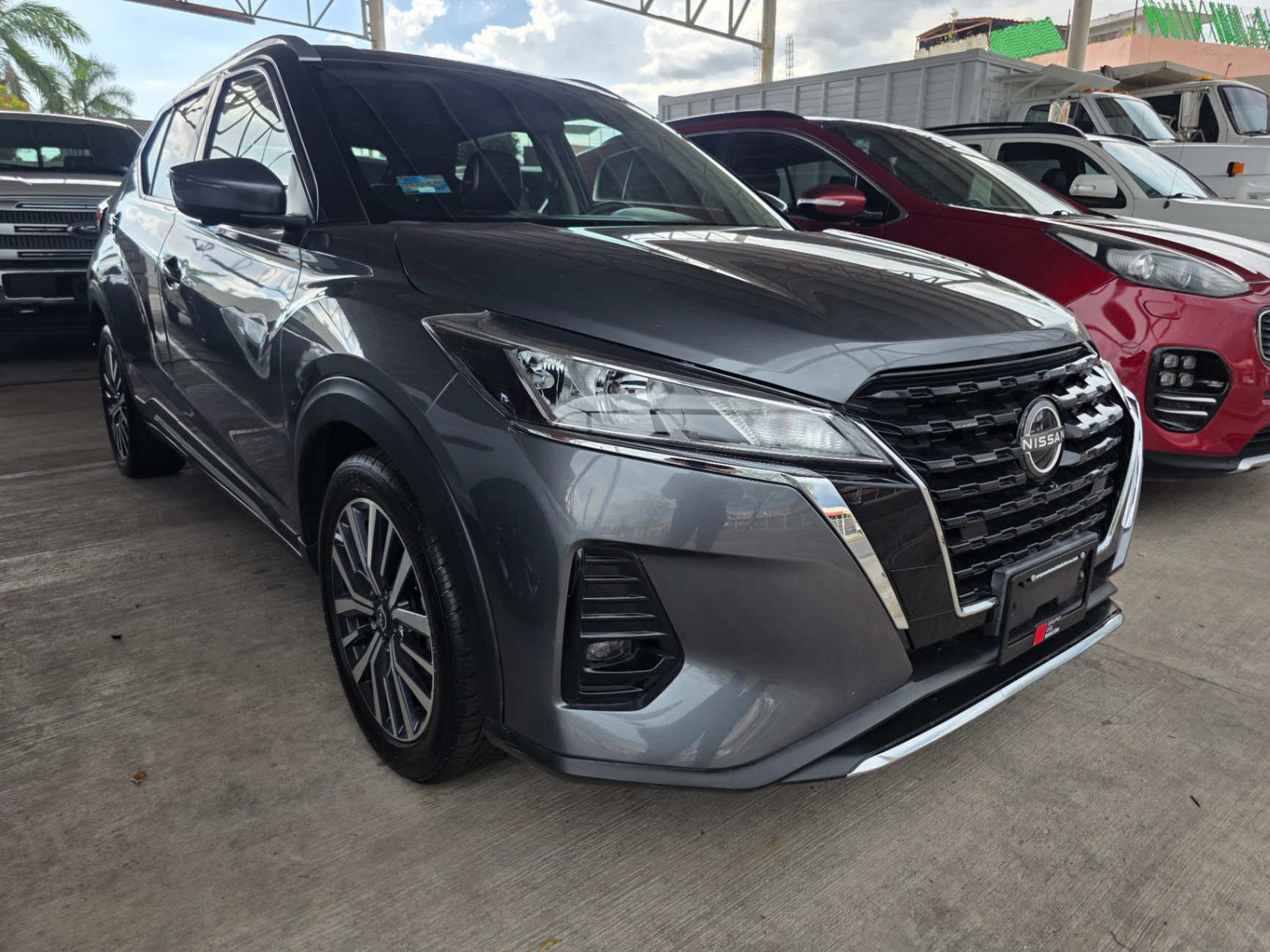 2022 Nissan KICKS EXCLUSIVE thumbnail 2