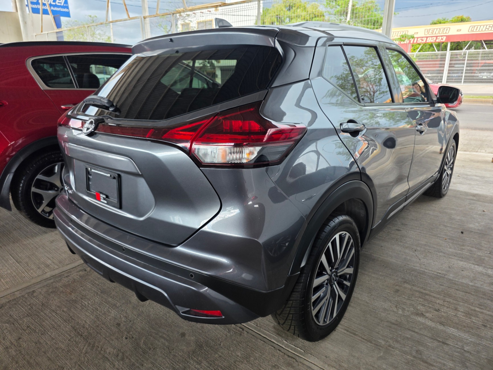 2022 Nissan KICKS EXCLUSIVE thumbnail 3