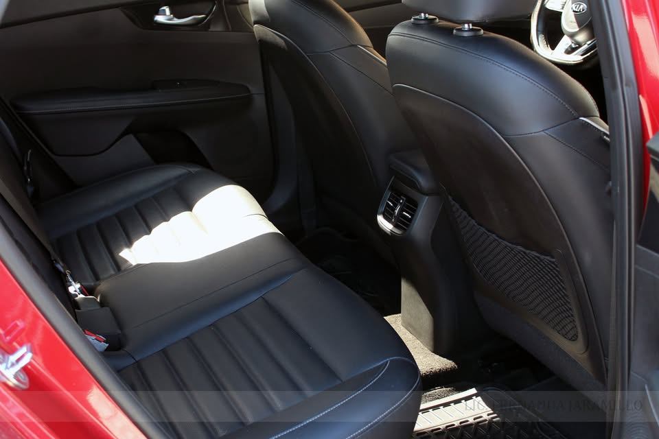 2021 Kia Forte GT Line foto 7