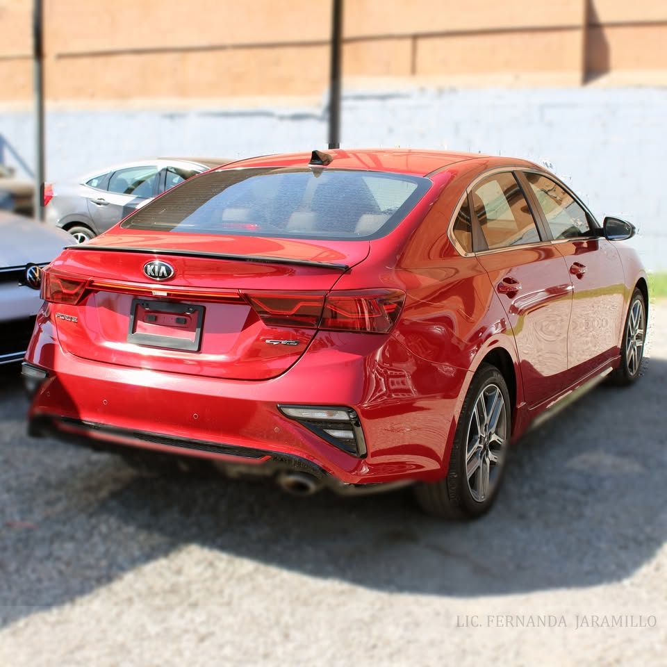 2021 Kia Forte GT Line foto 5