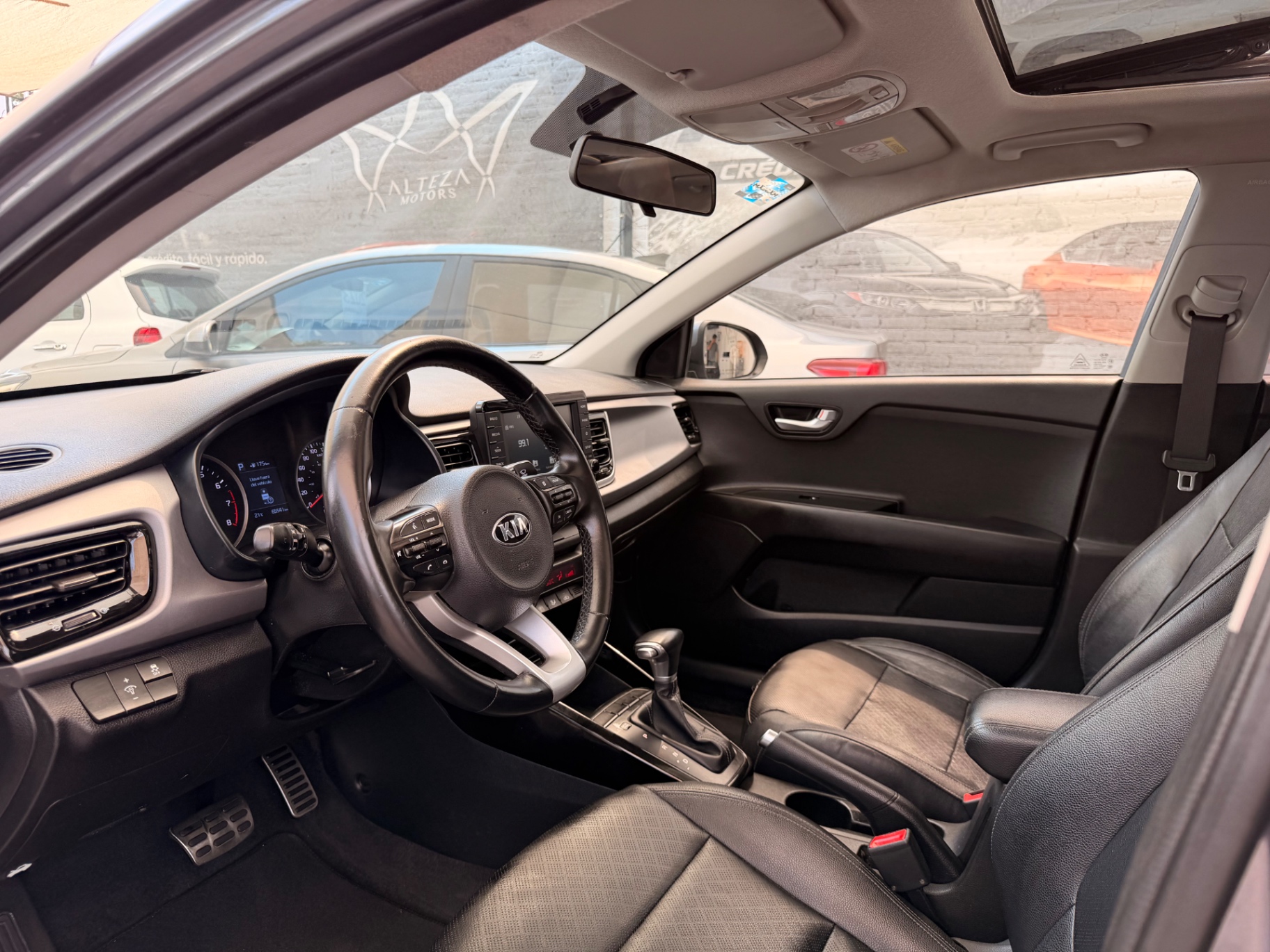 2019 Kia Rio Sedán Ex Pack  miniatura 6