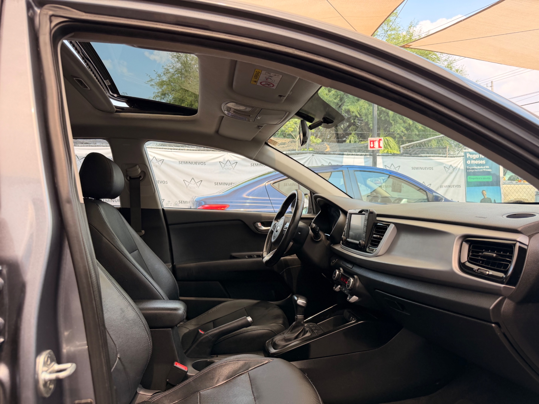 2019 Kia Rio Sedán Ex Pack  miniatura 7