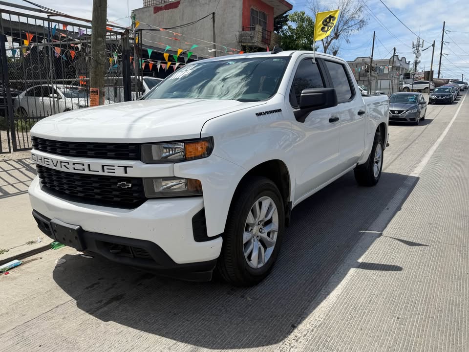 Chevrolet Silverado 2020 thumbnail 2