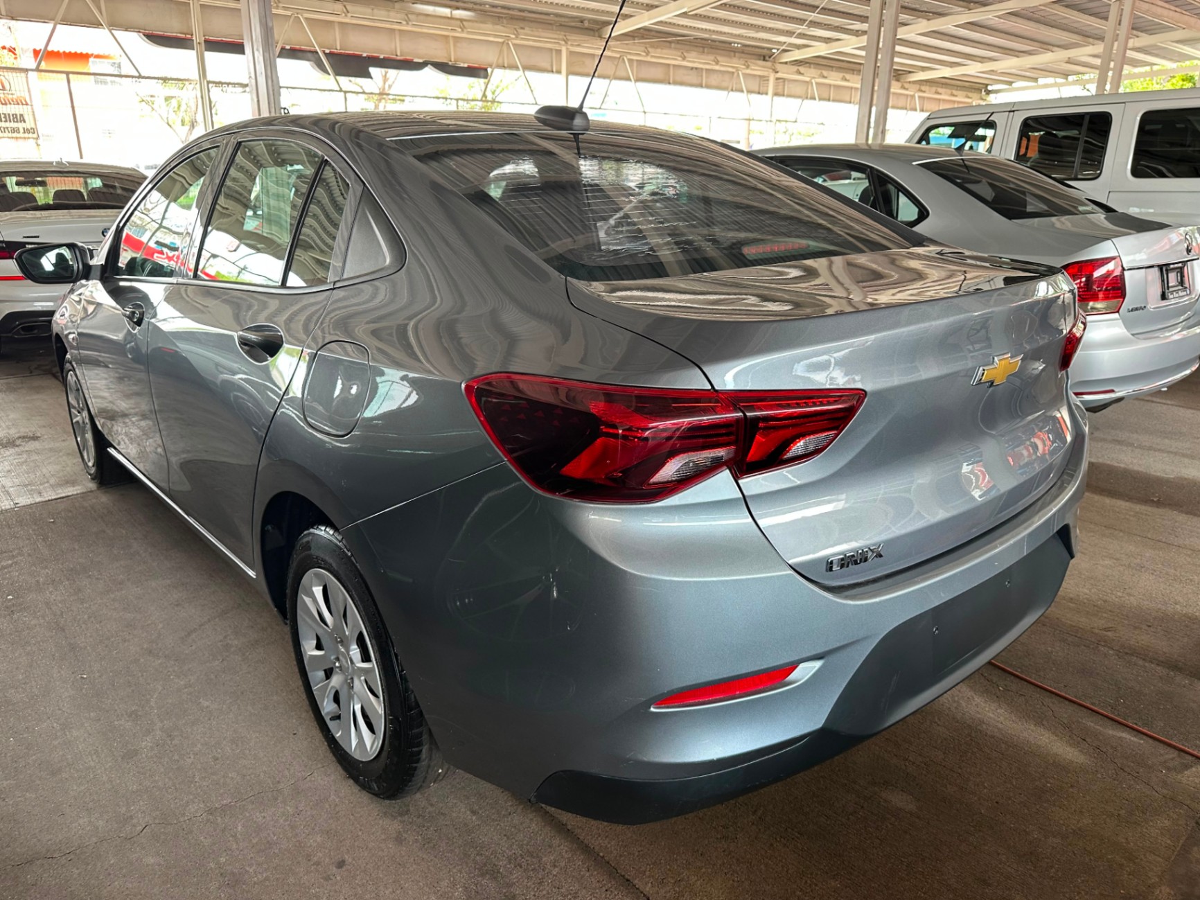 2022 Chevrolet ONIX LS thumbnail 4