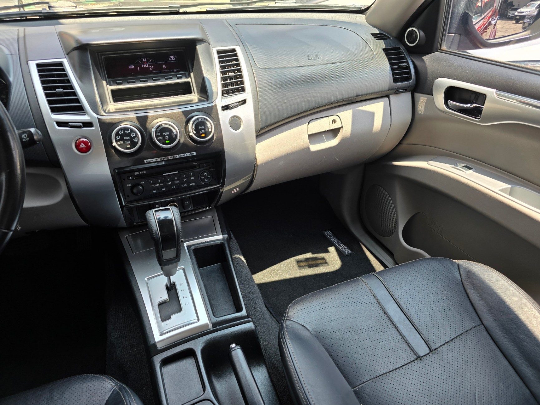Mitsubishi Montero Sport - imagen 9