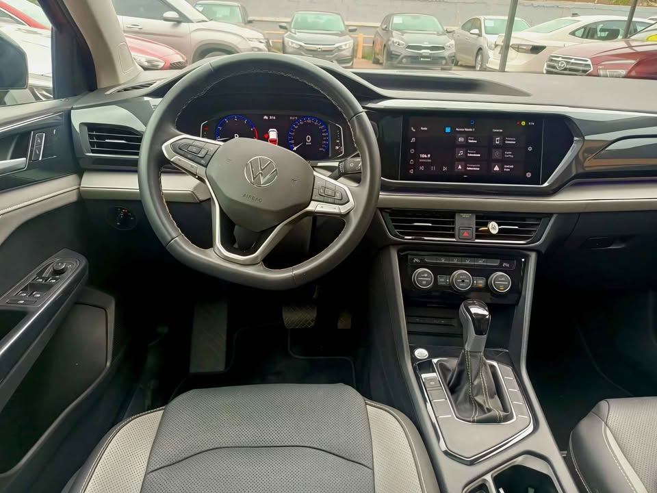 2024 Volkswagen Taos Highline foto 7