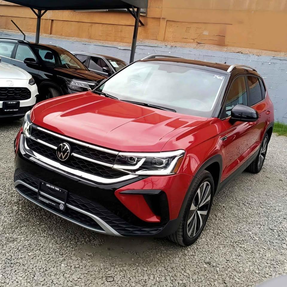 2024 Volkswagen Taos Highline foto 2