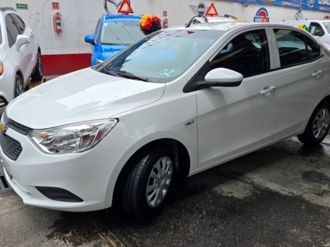 Chevrolet Aveo Sedán LS 2023 - Blanco