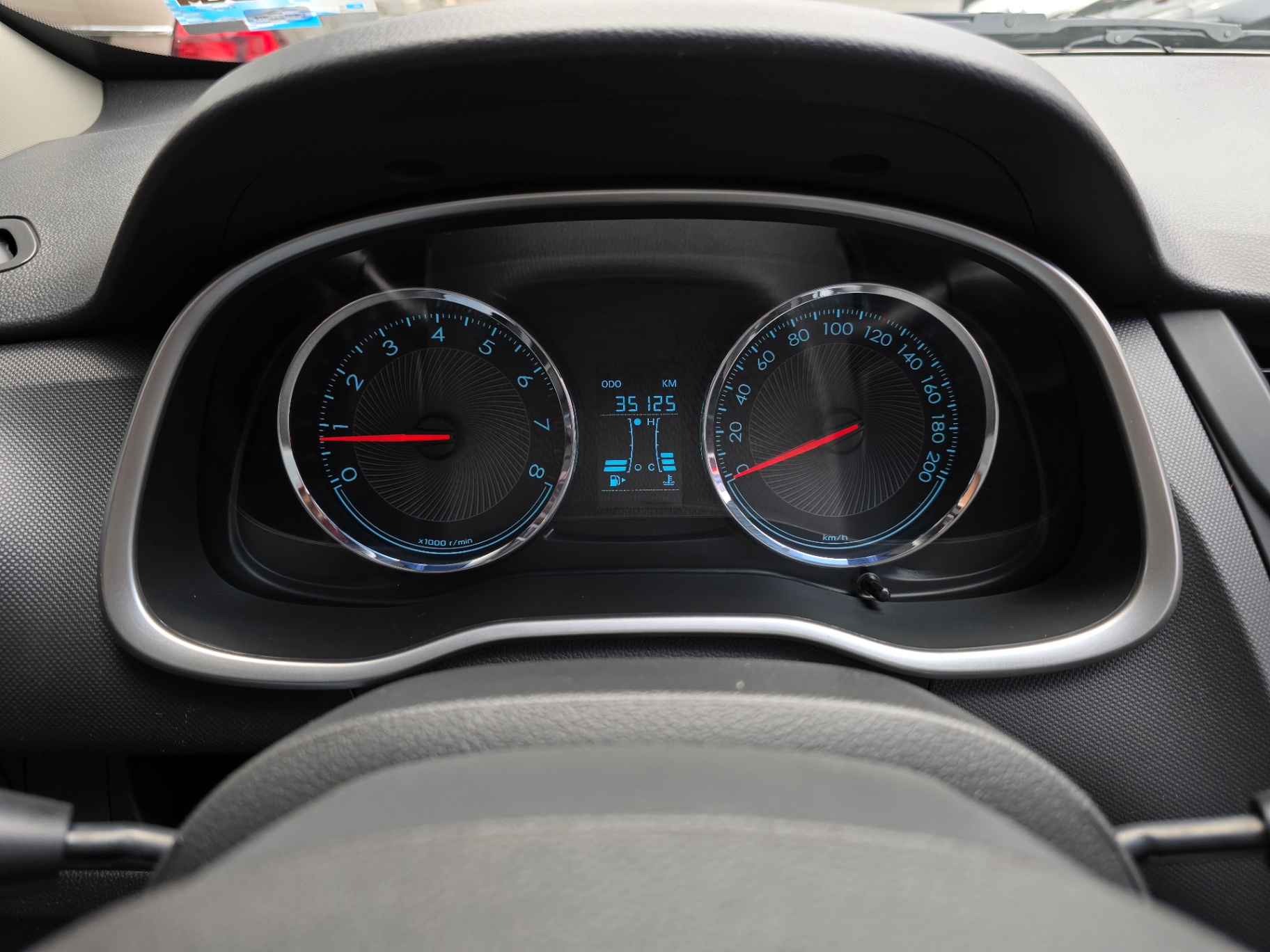 Chevrolet Aveo Sedán LS - imagen 14