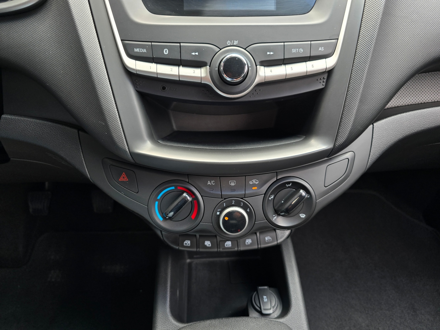 Chevrolet Aveo Sedán LS - imagen 17