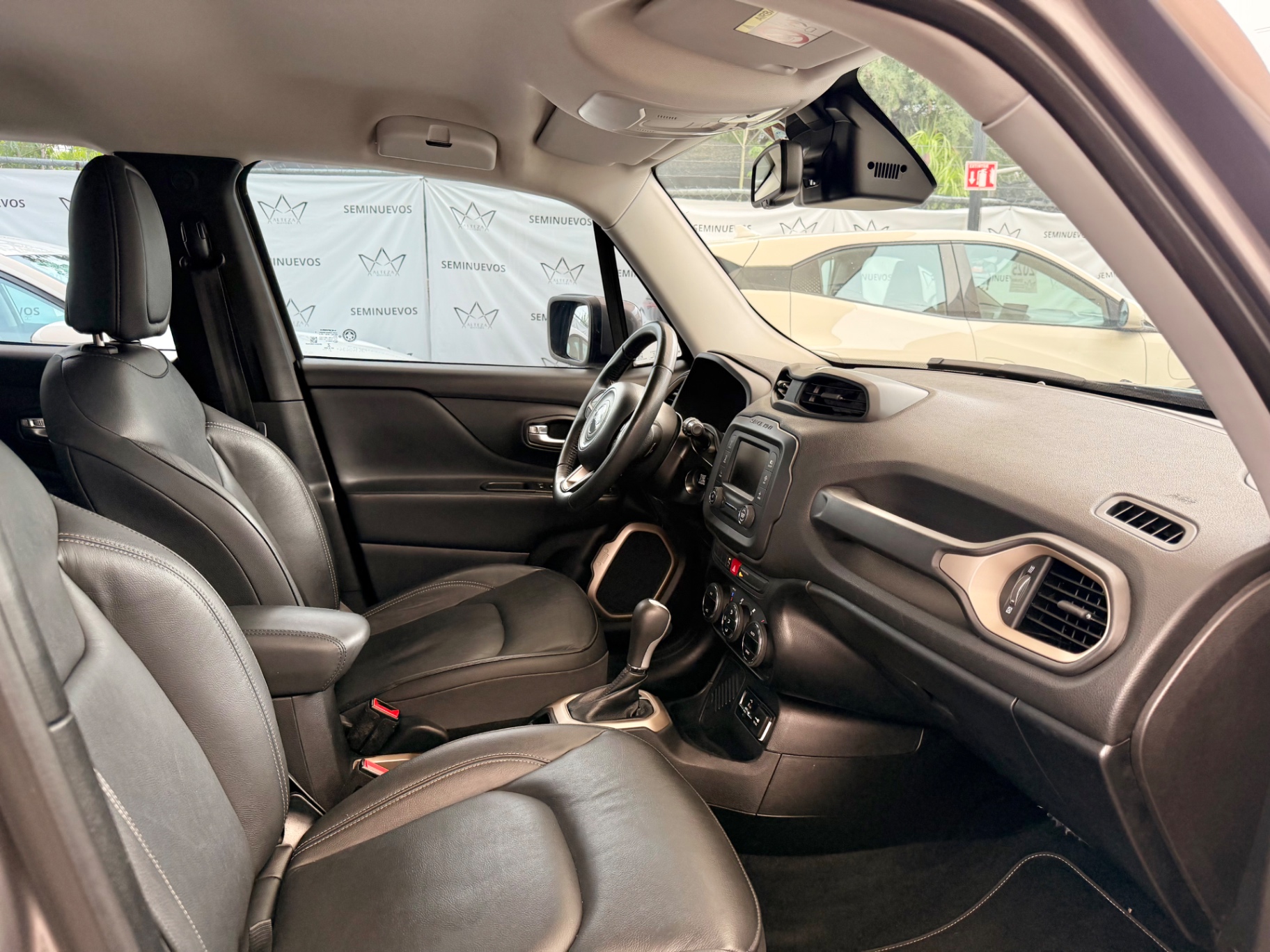 2018 Jeep Renegade Latitude  miniatura 8