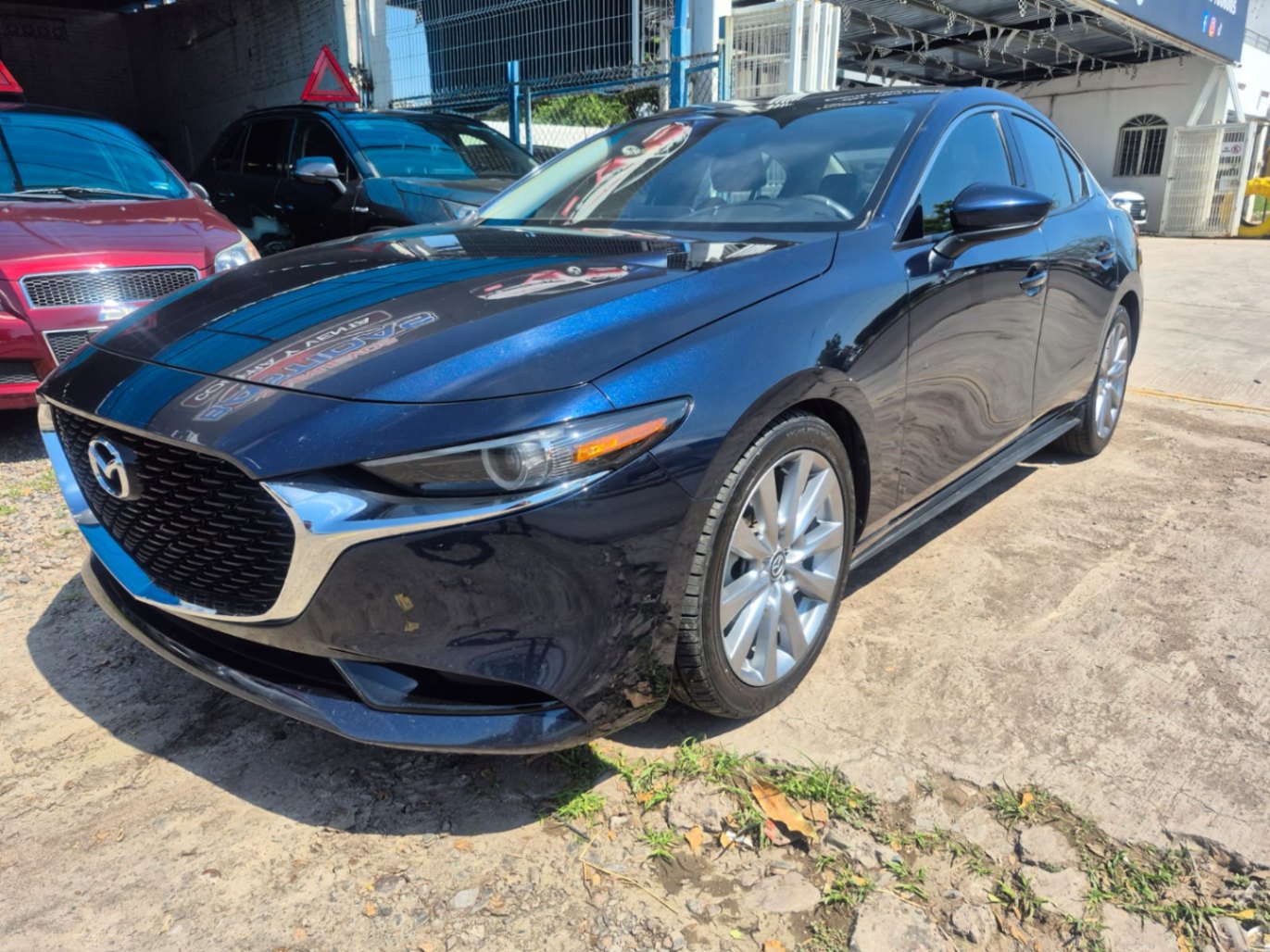 Mazda 3 GRAN TOURING 2022 seminuevo en Culiacán — $346,000 — foto 1