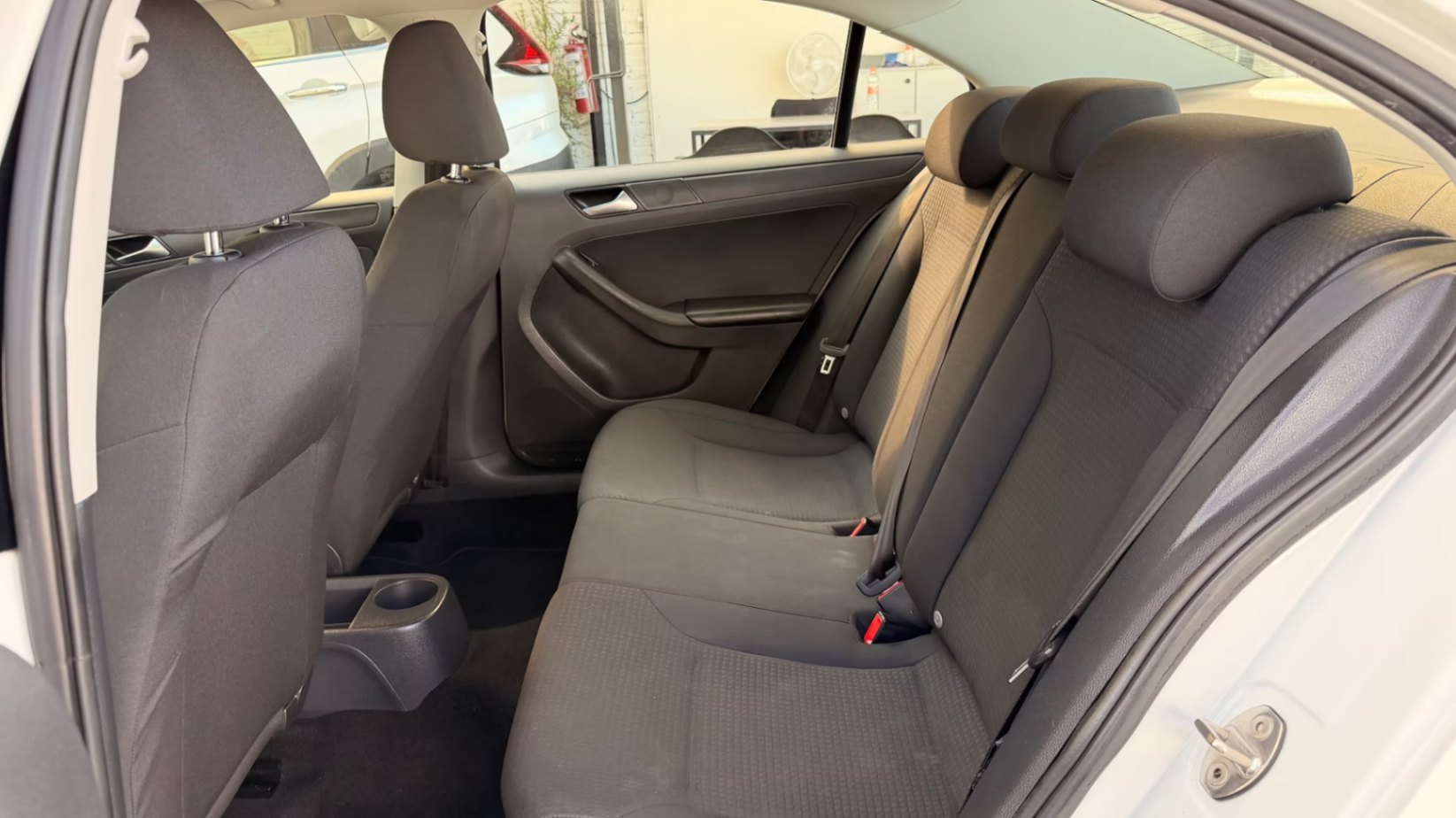 2016 Volkswagen Jetta 2.0 Mt miniatura 11