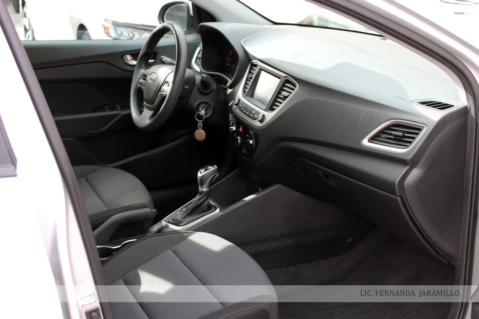 2022 Hyundai Accent GLS foto 9