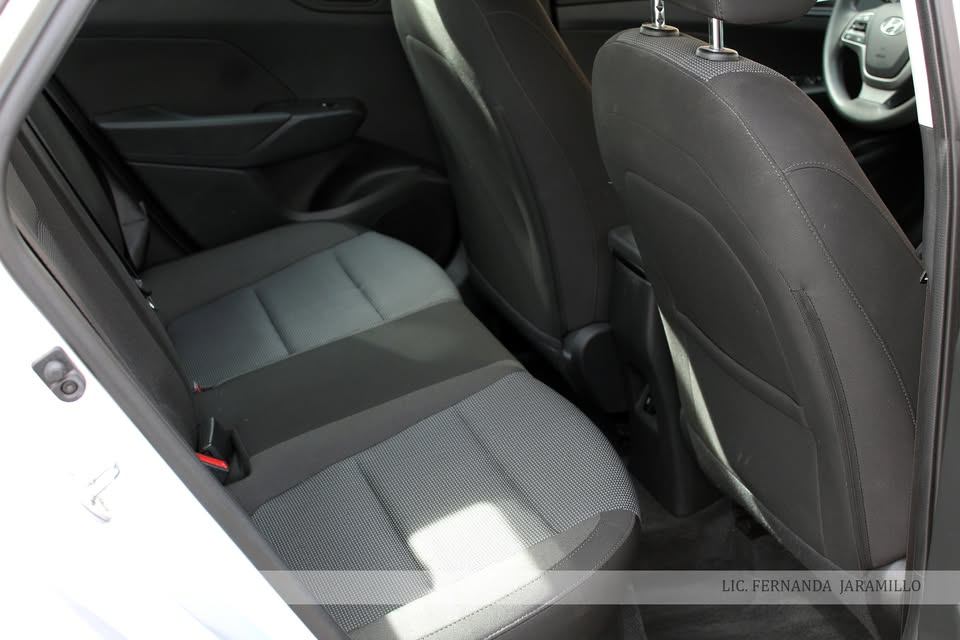 2022 Hyundai Accent GLS foto 8