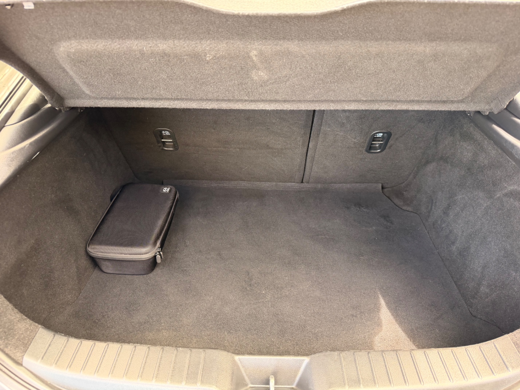2020 Mazda 3 HB APARTADO miniatura 11