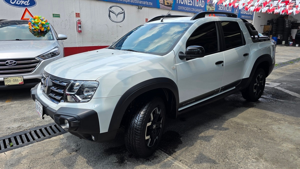 Renault Oroch Outsider 2023 - imagen principal