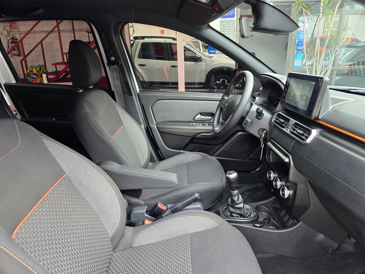 Renault Oroch Outsider - imagen 11