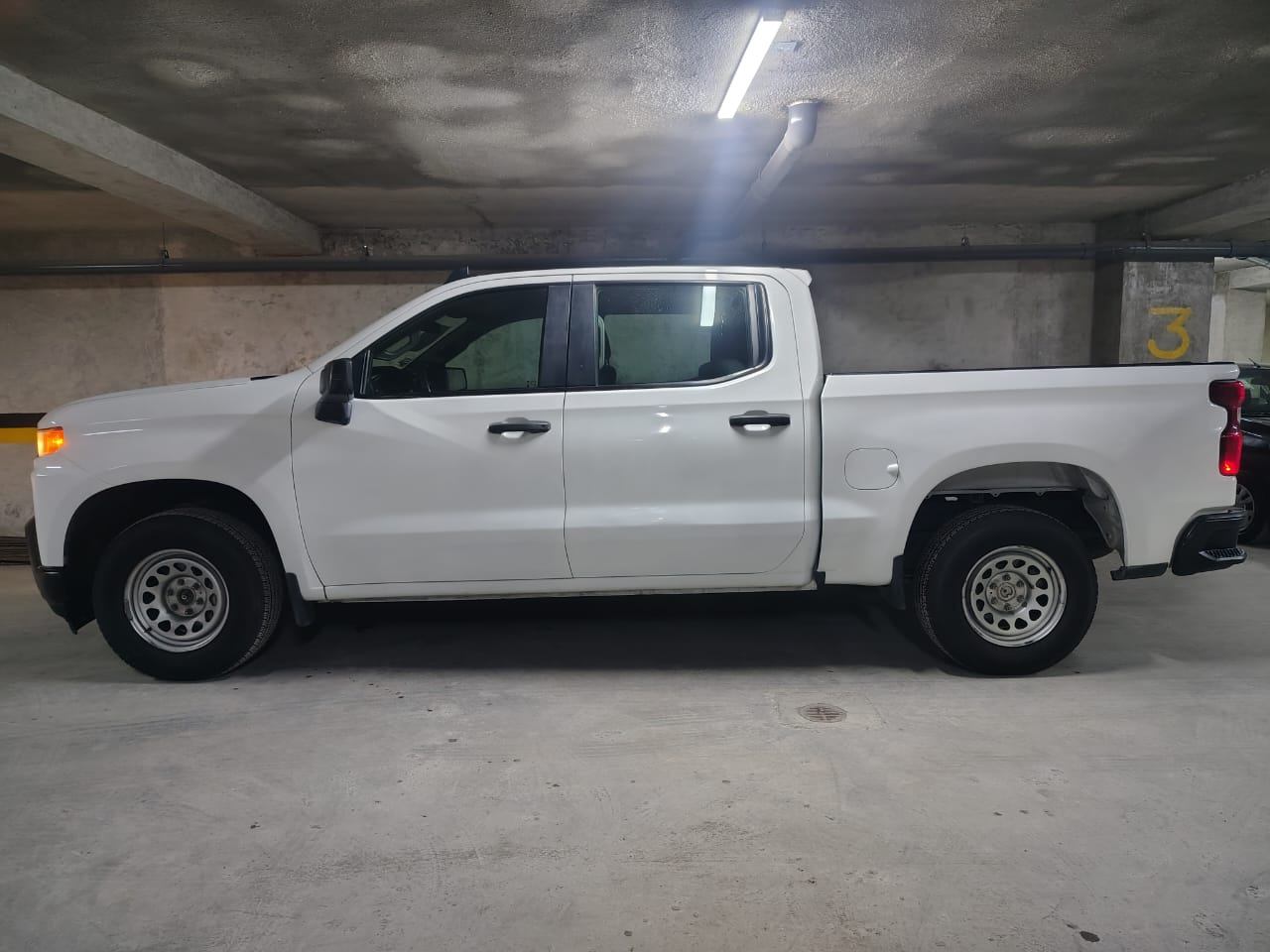Chevrolet SILVERADO  4X4 2021 miniatura 2
