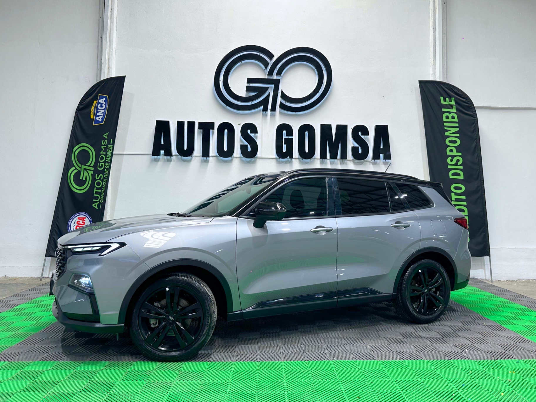 Ford Territory Dark Edition 2025 seminuevo en Monterrey — $534,900 — foto 1