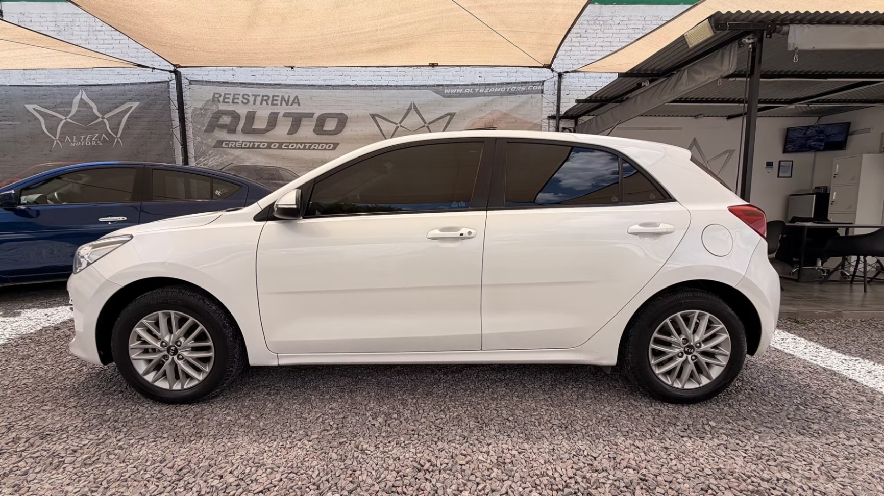 2018 Kia Rio HB Ex Mt miniatura 8