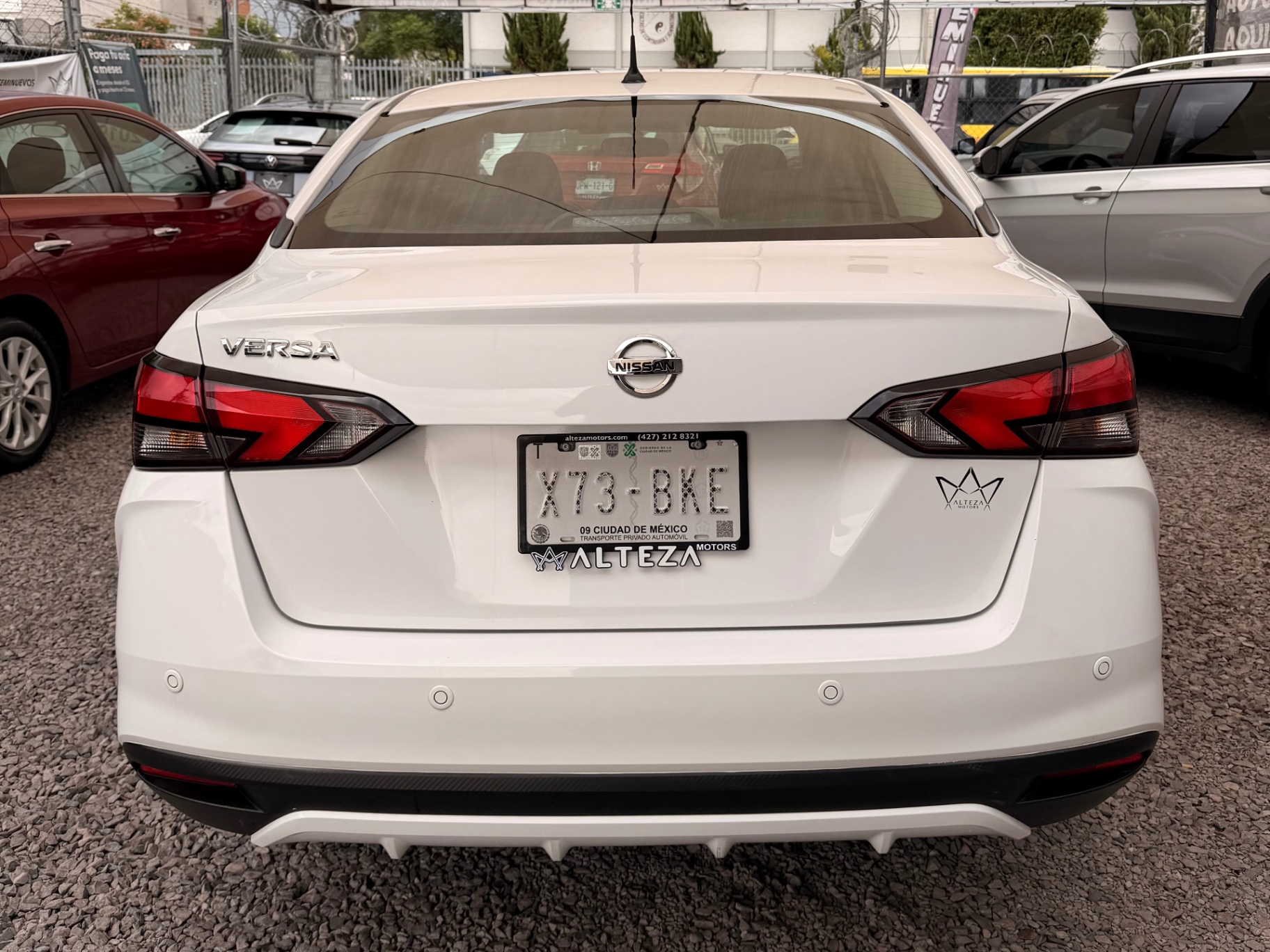 2022 Nissan Versa APARTADO miniatura 4