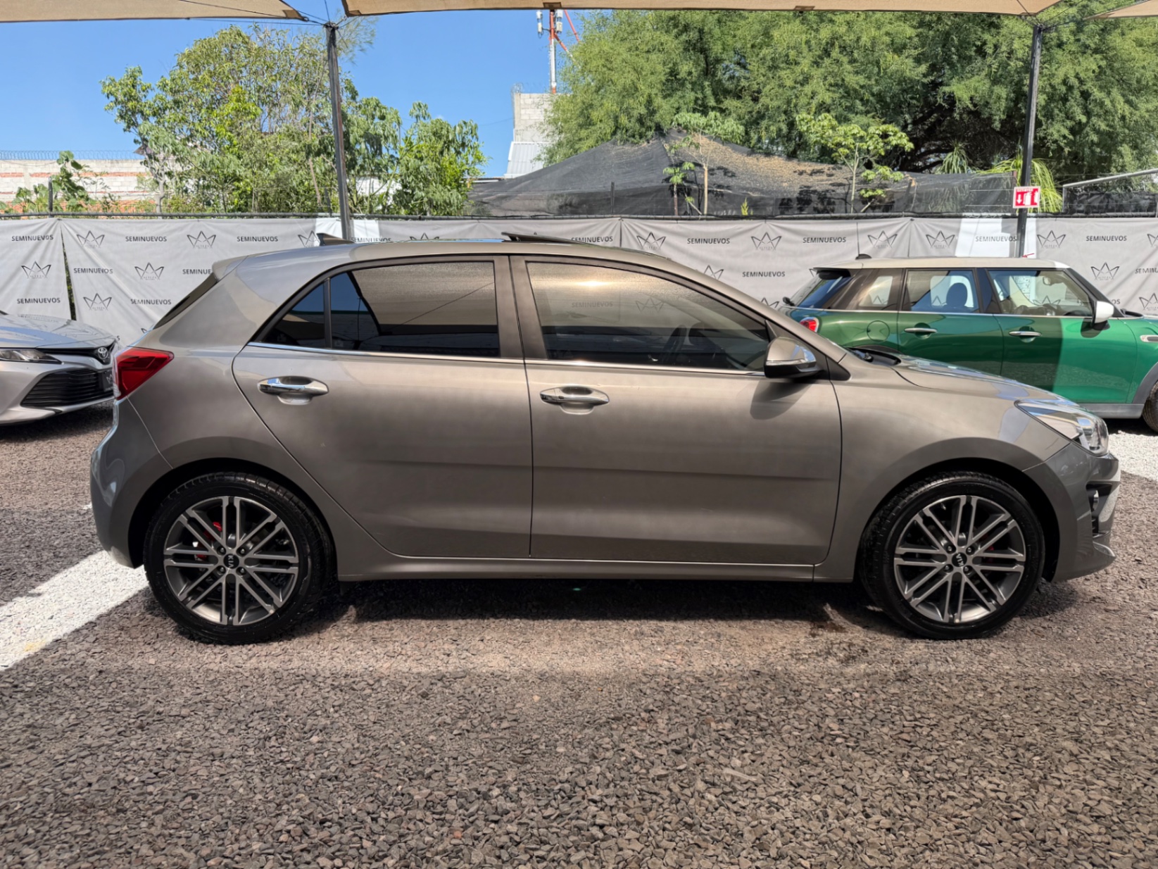 2021 Kia Rio Hb Ex Pack miniatura 3