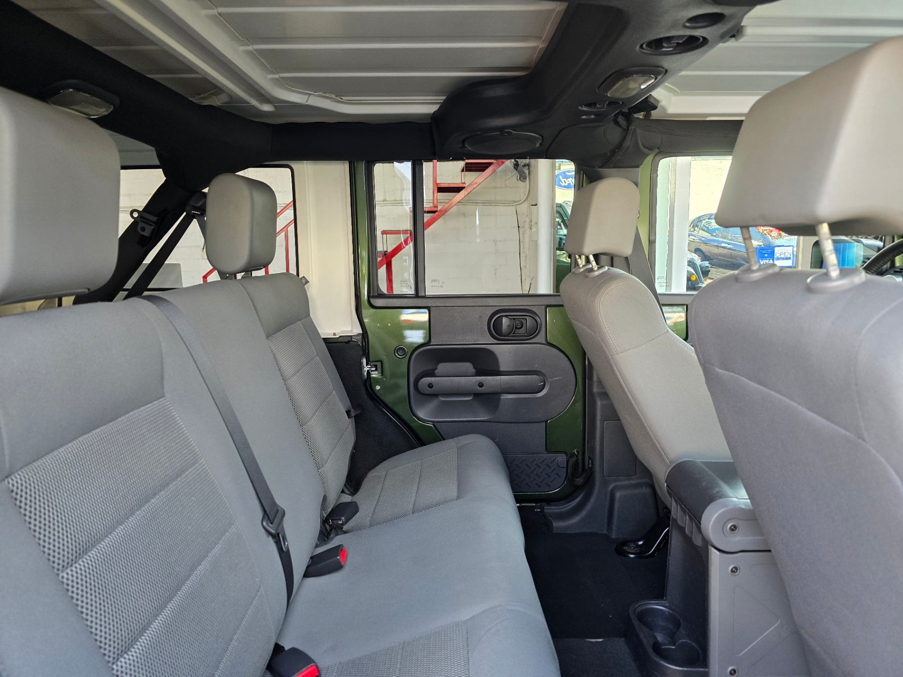 Jeep Wrangler Unlimited Sahara - imagen 10