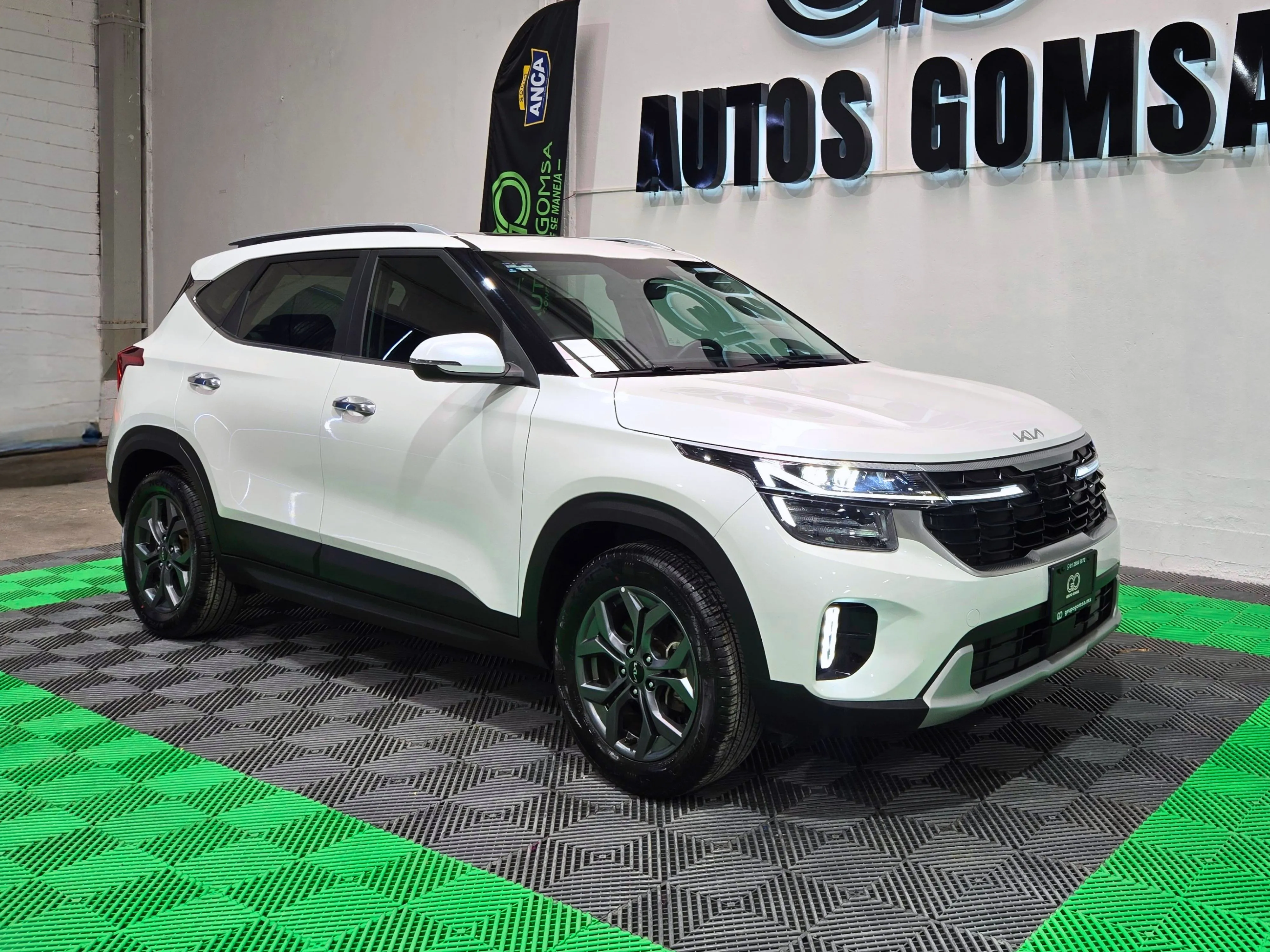 KIA Seltos SX 2024 thumbnail 5