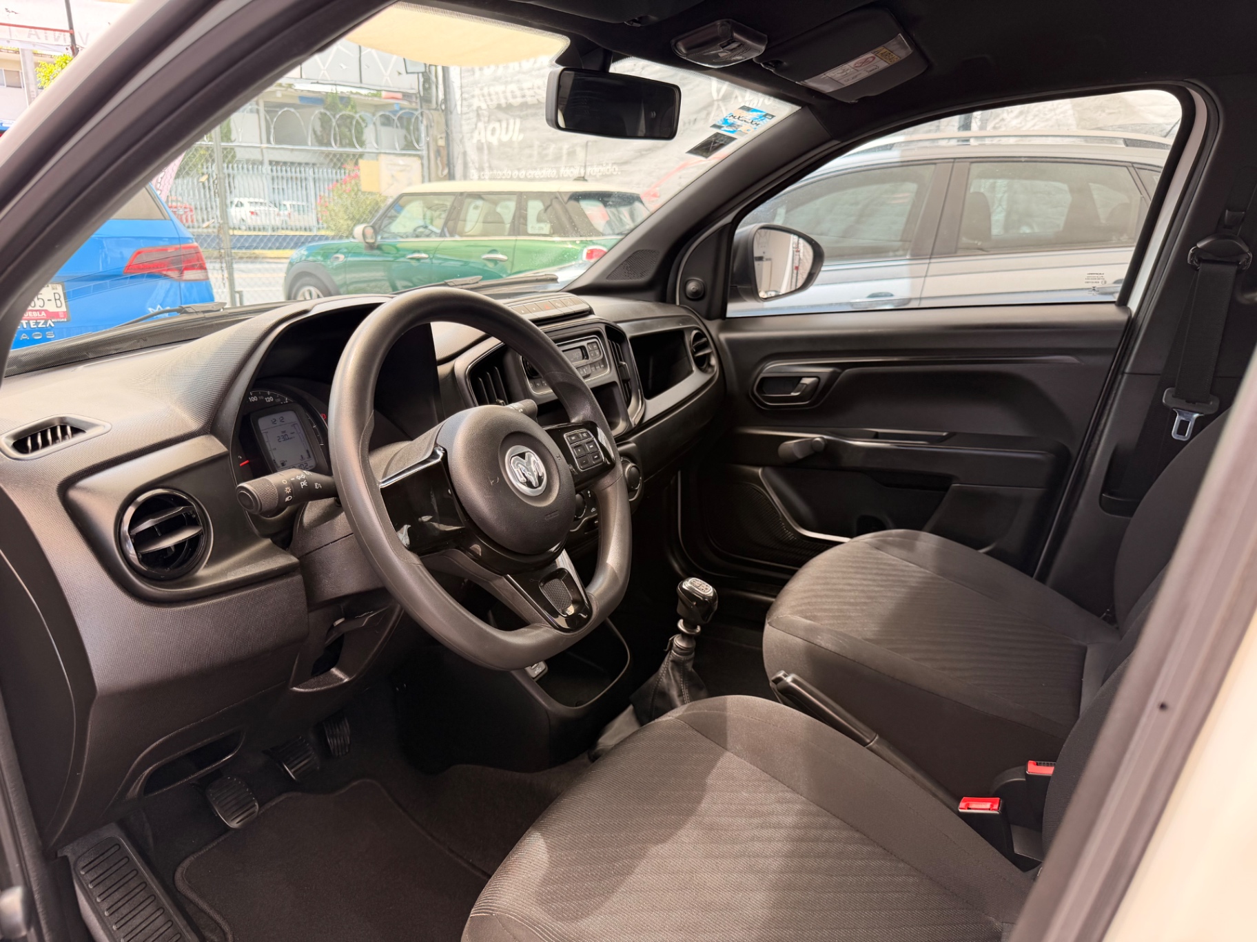 2021 RAM 700 SLT Regular Cab miniatura 6