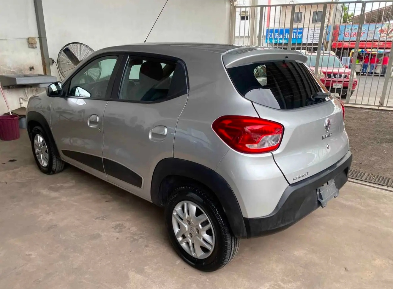 2022 Renault KWID ICONIC   thumbnail 3