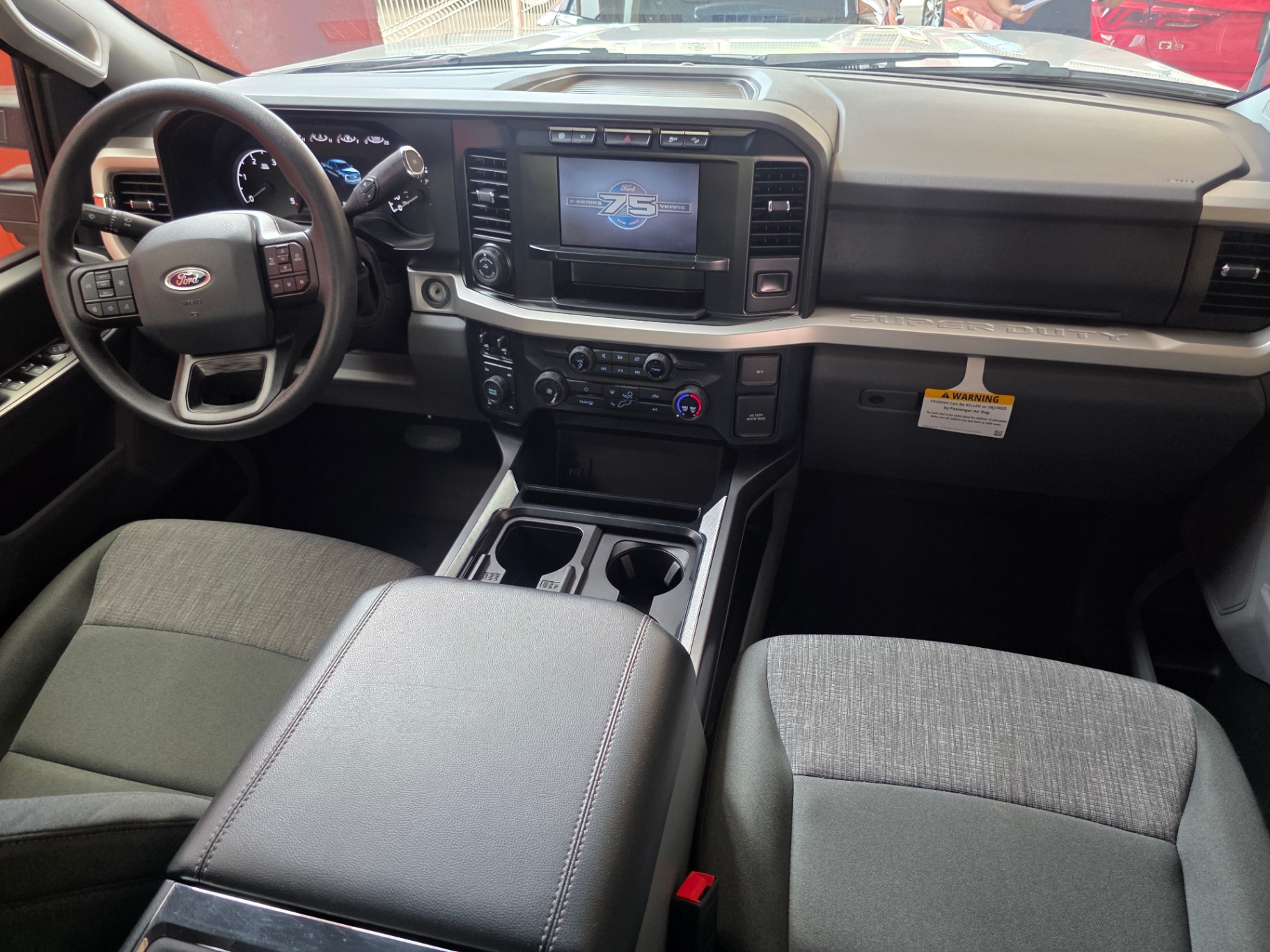 2023 Ford F-250 SUPER DUTY  thumbnail 7