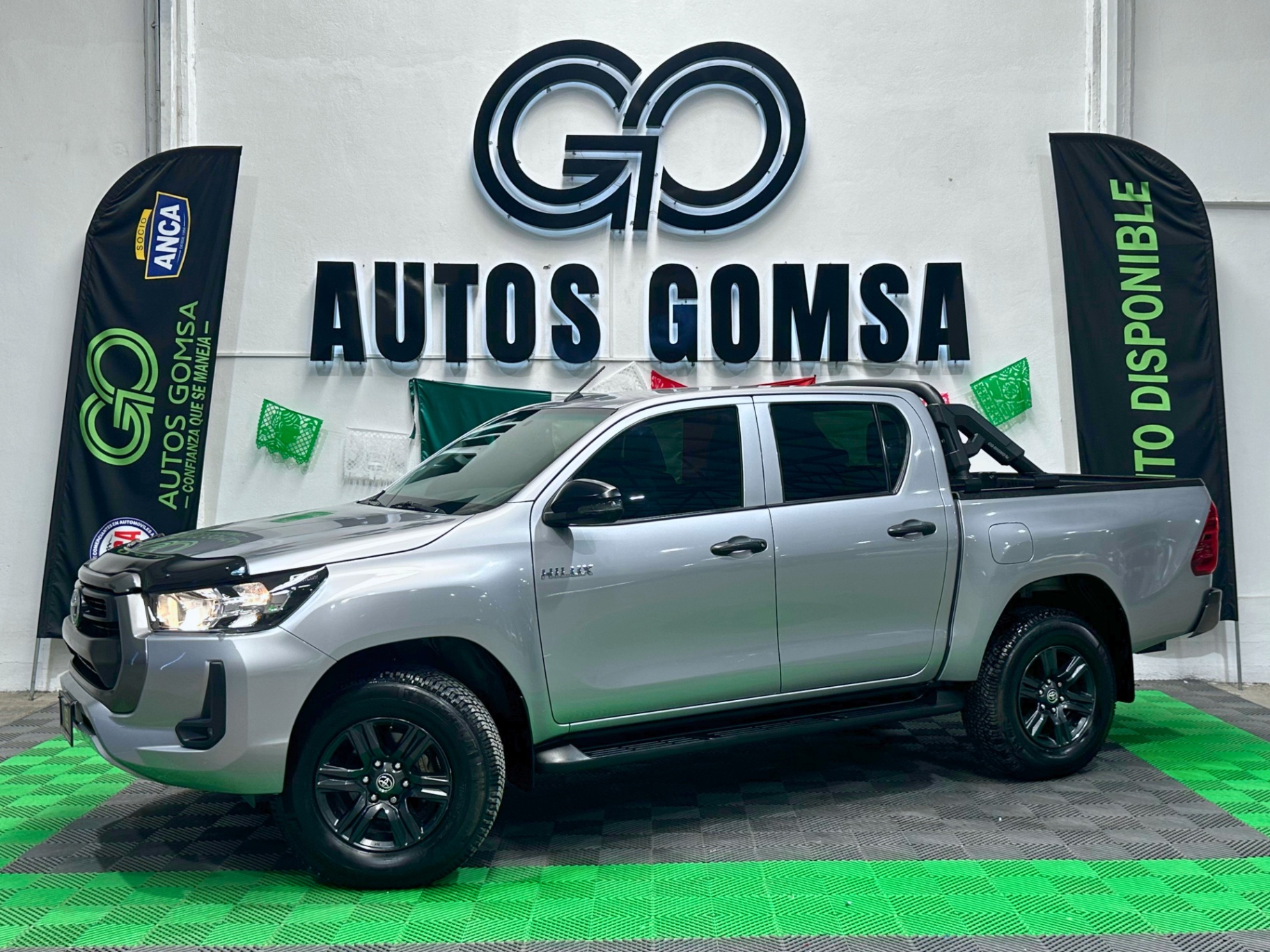 2023 Toyota Hilux SR