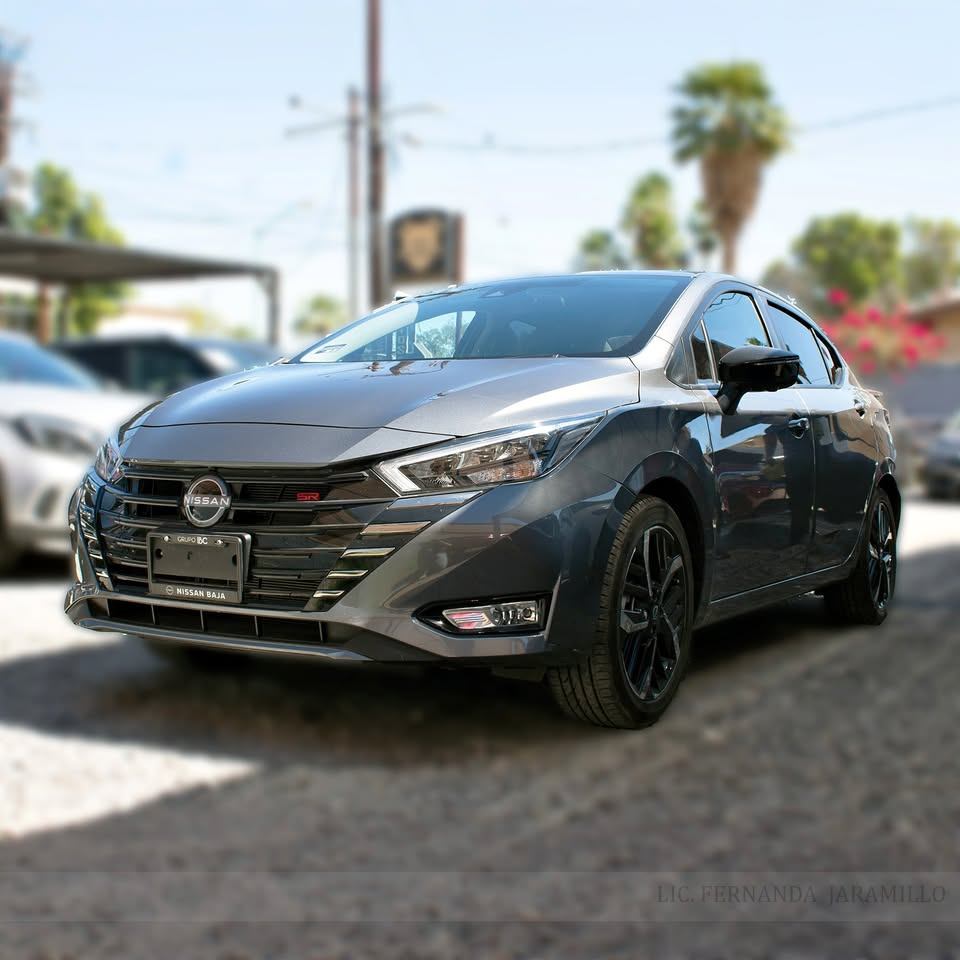 2025 Nissan Versa SR
