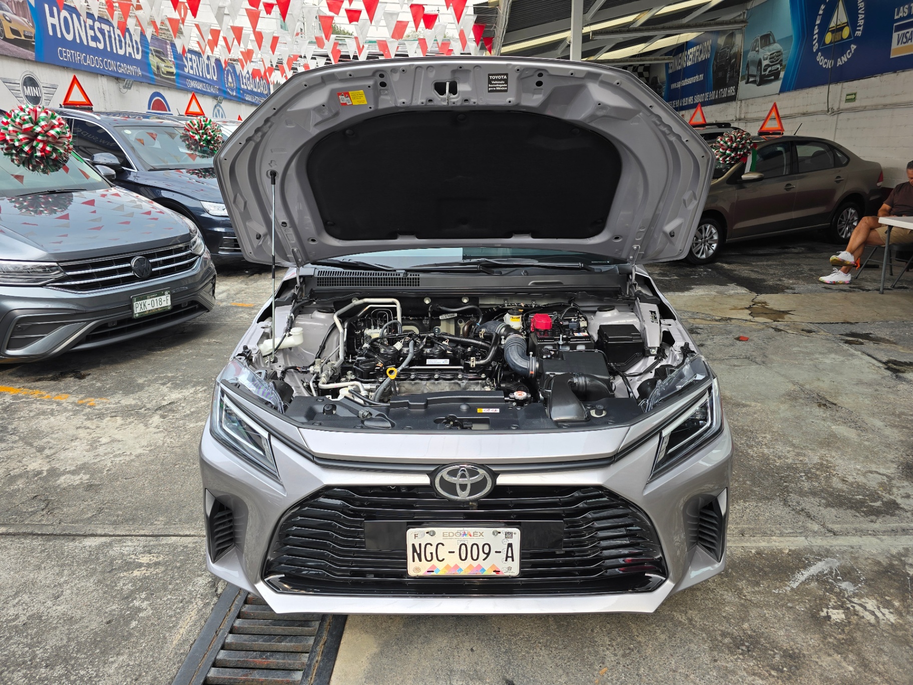 Toyota Yaris Sedán S - imagen 24