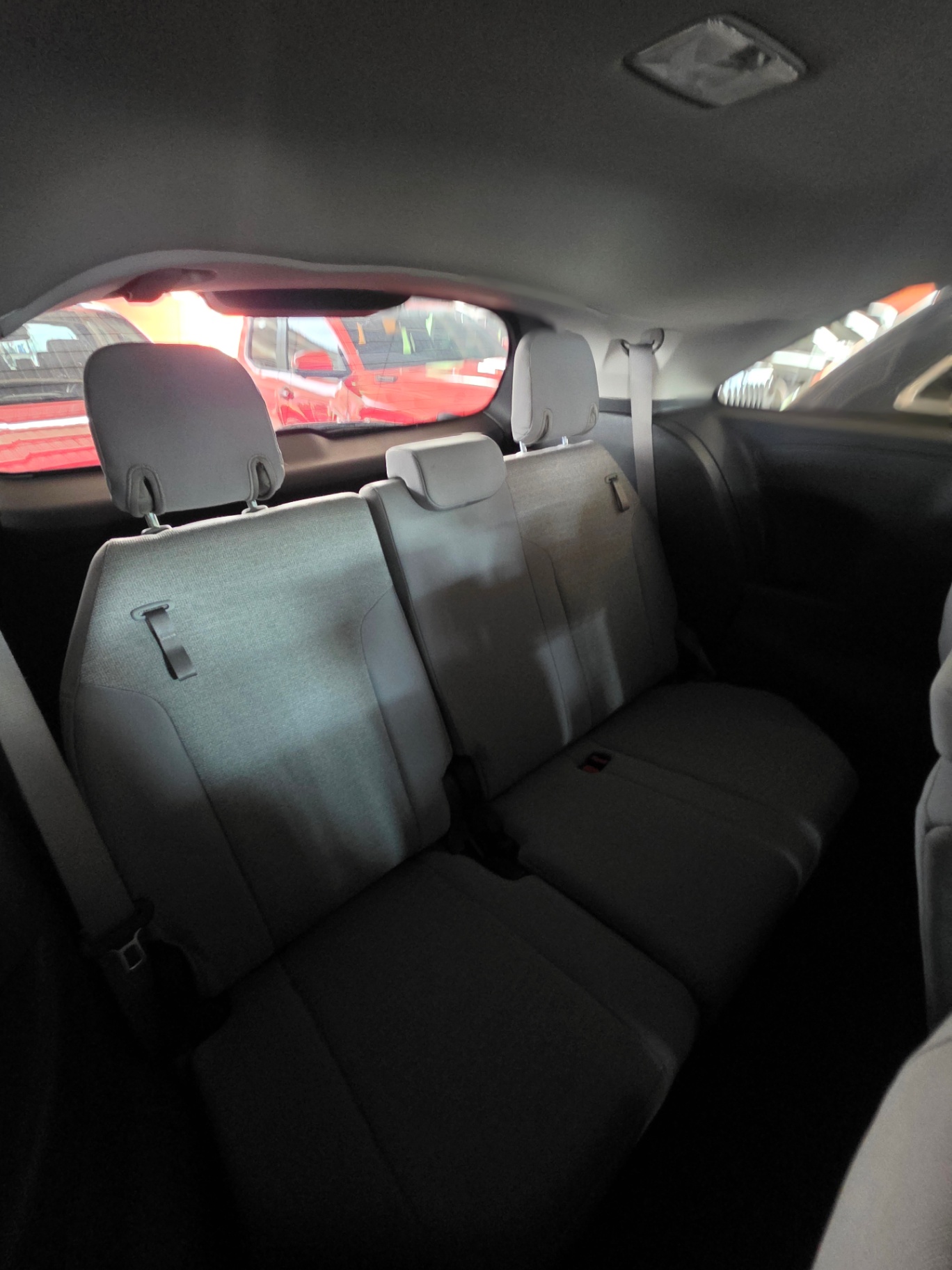 2025 Toyota SIENNA LE thumbnail 7