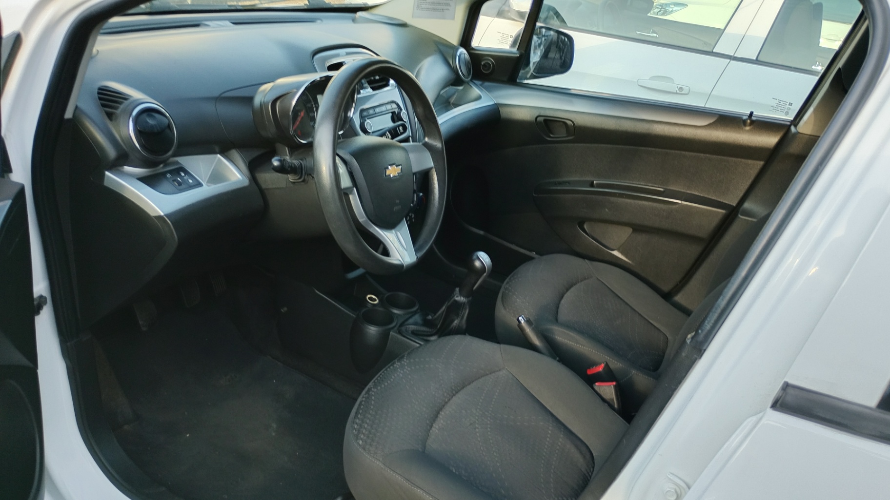 Chevrolet BEAT 2019 miniatura 8