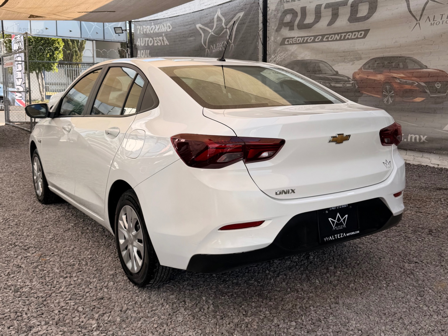 2023 Chevrolet Onix Ls Mt miniatura 4