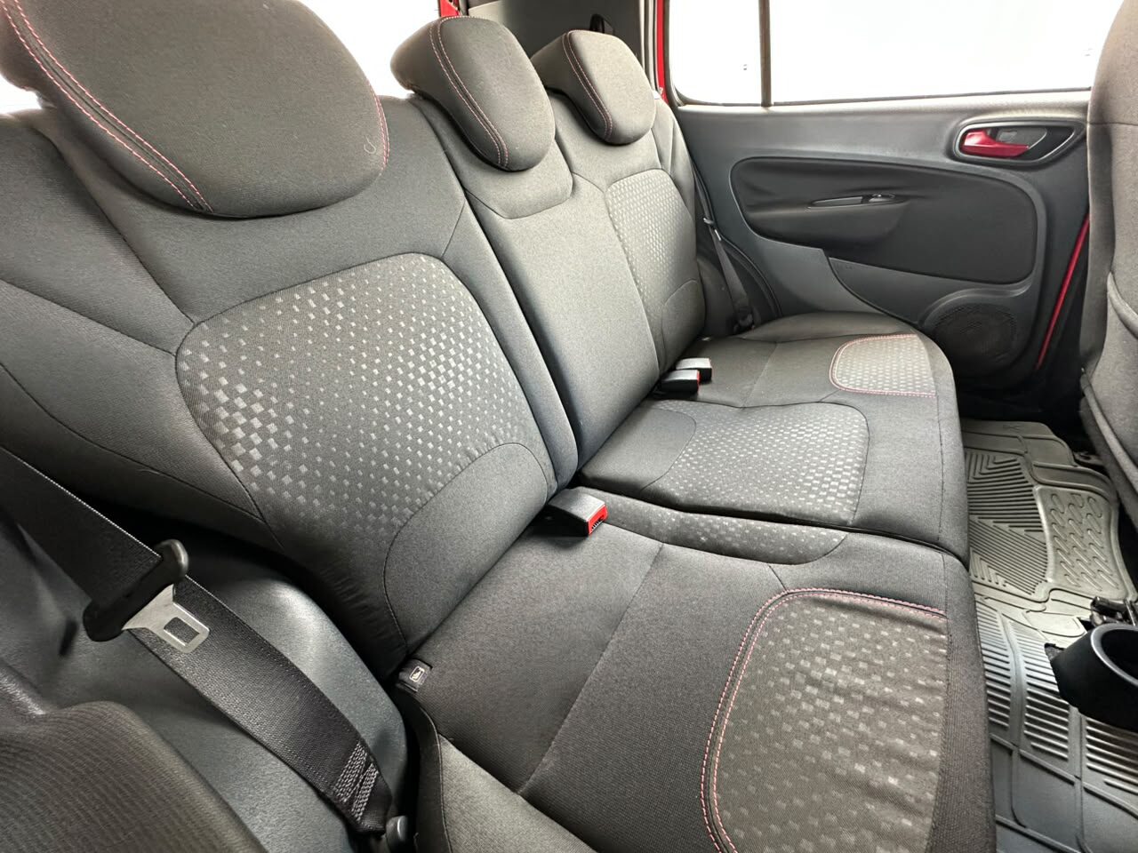 2019 Fiat Uno Sporting thumbnail 9