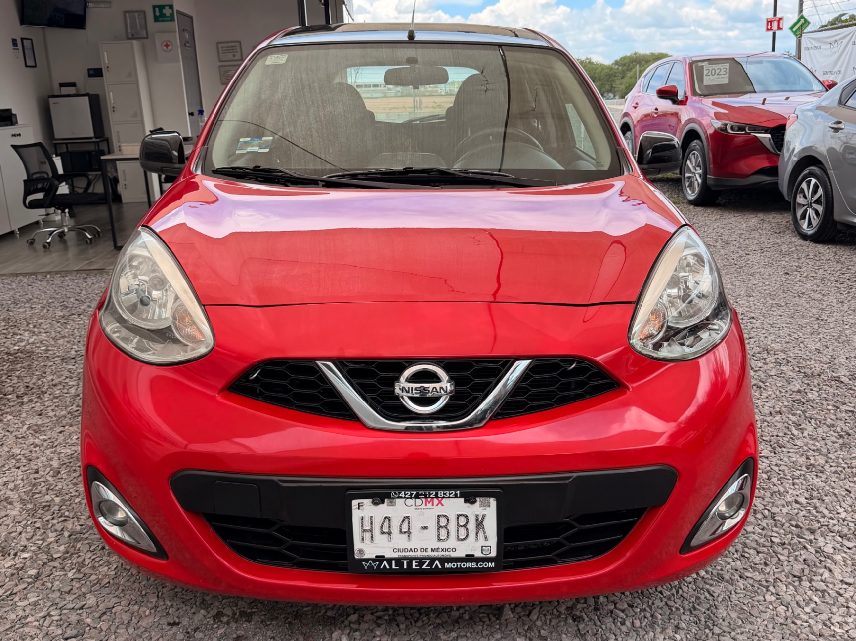 2019 Nissan March Exclusive Bi-Tono Aut miniatura 2