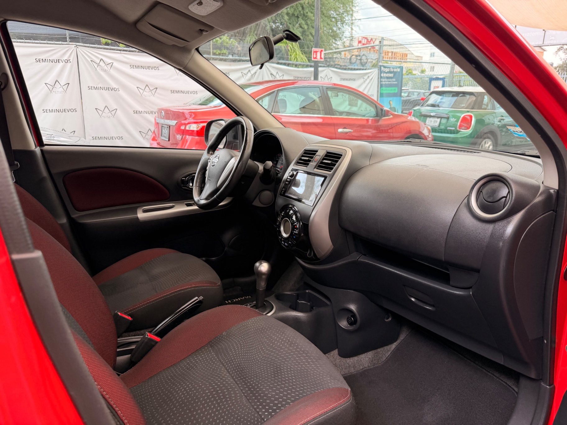 2019 Nissan March Exclusive Bi-Tono Aut miniatura 8