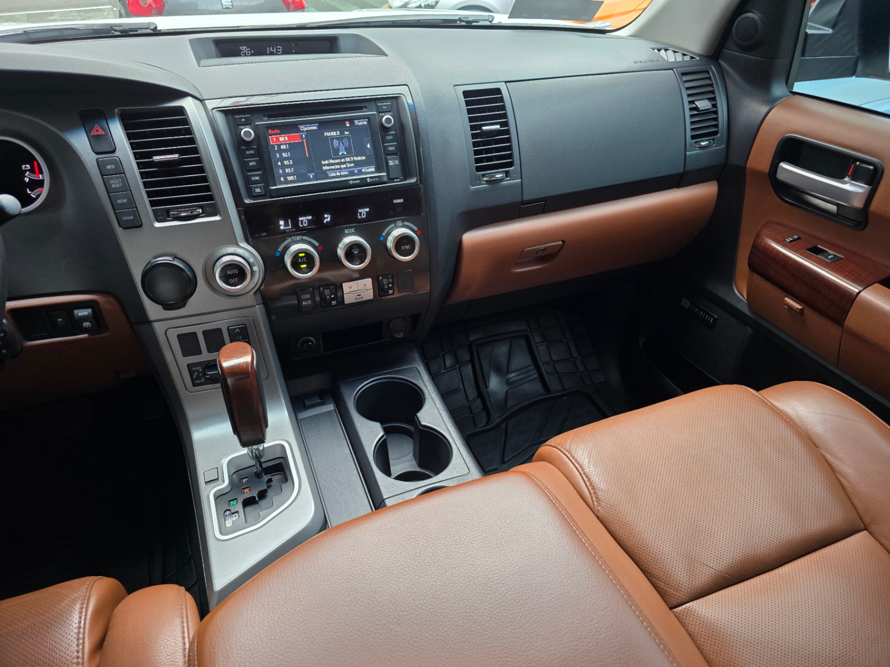Toyota Sequoia - imagen 8
