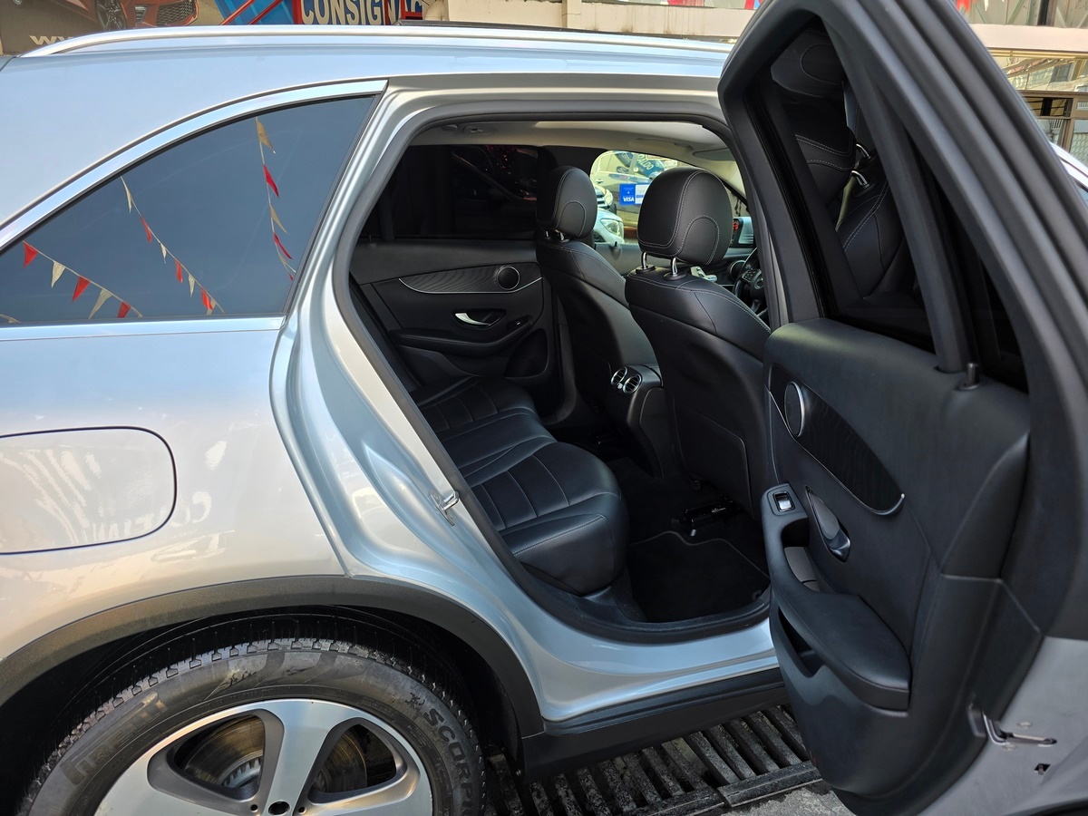 Mercedes-Benz GLC 300 - imagen 21