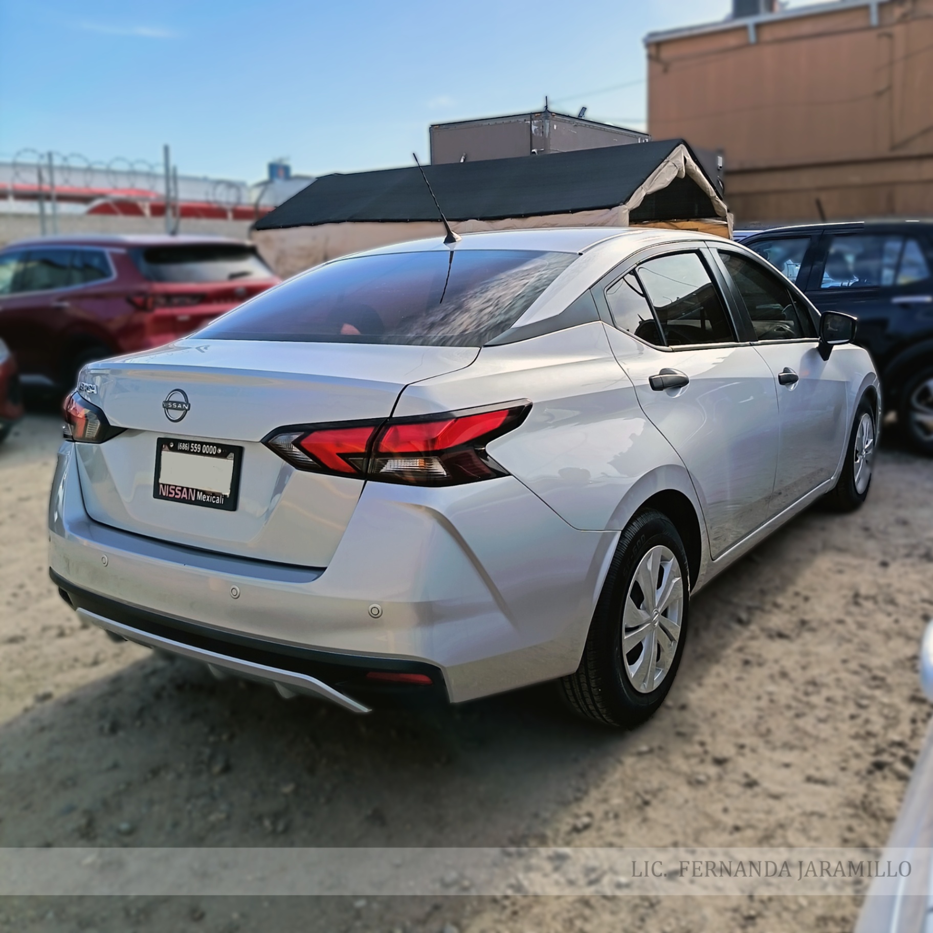 2023 Nissan Versa Sense foto 4
