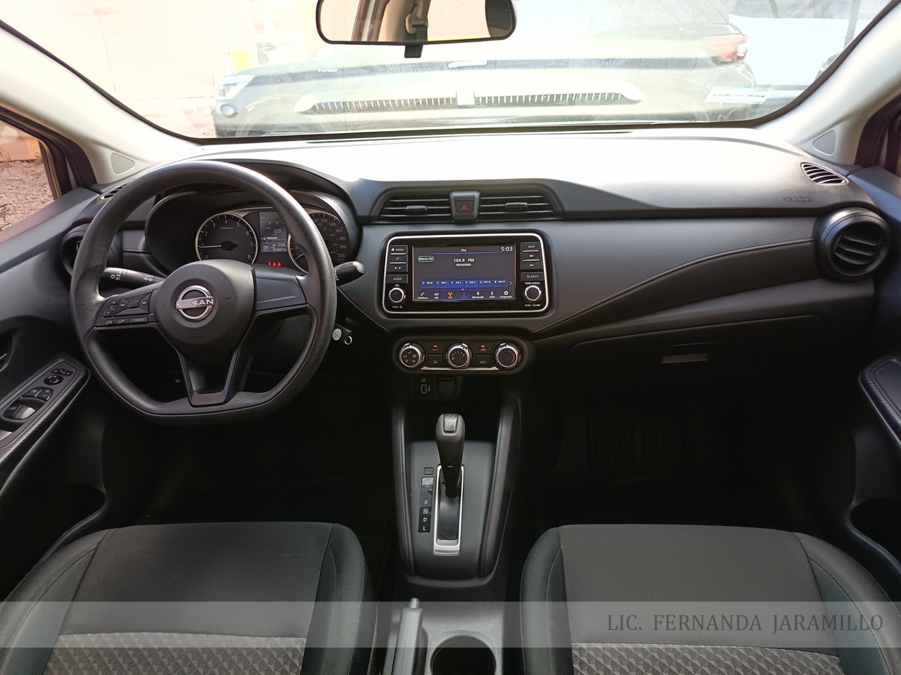 2023 Nissan Versa Sense foto 9