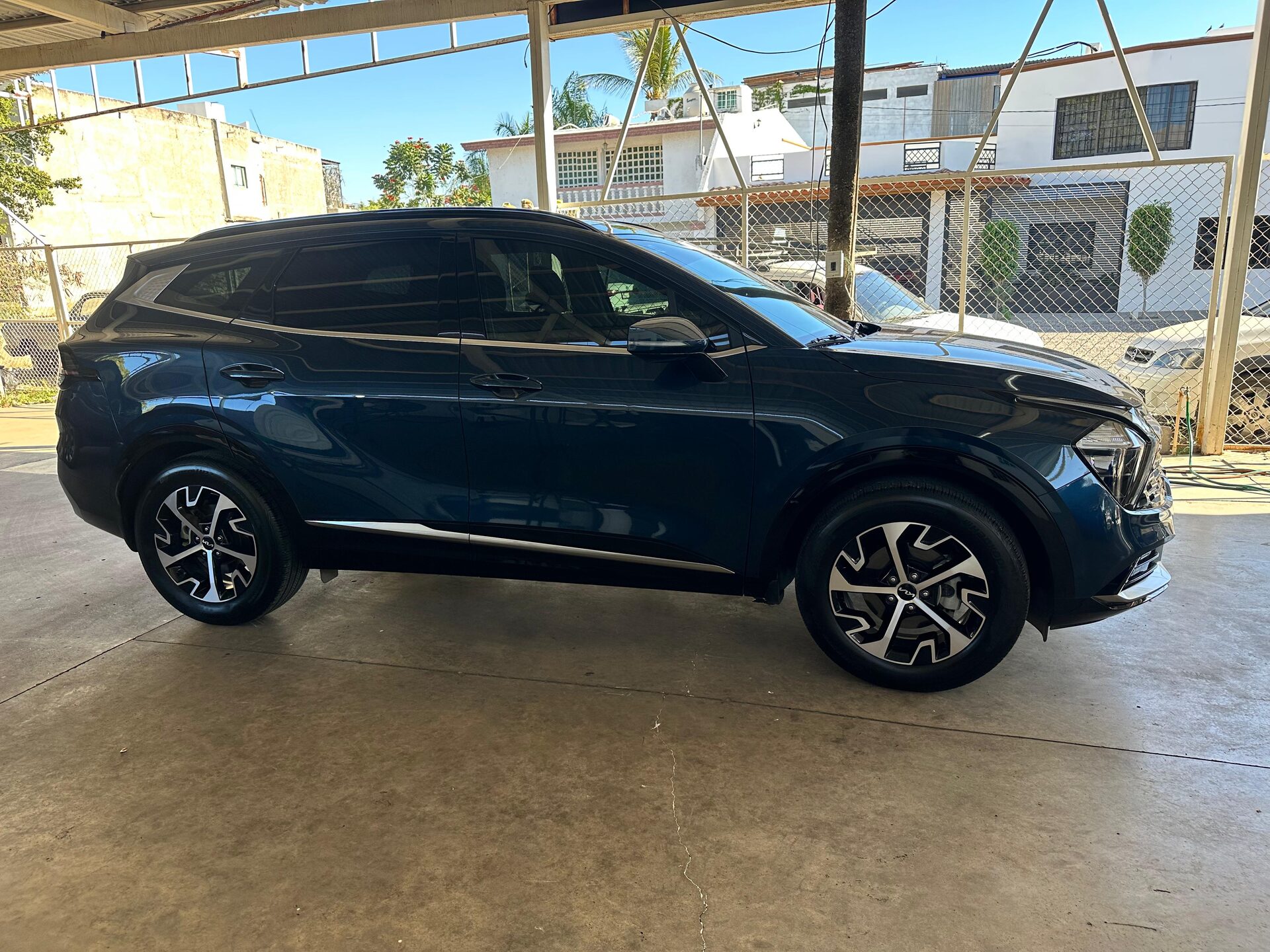 2023 Kia Sportage SXL thumbnail 5