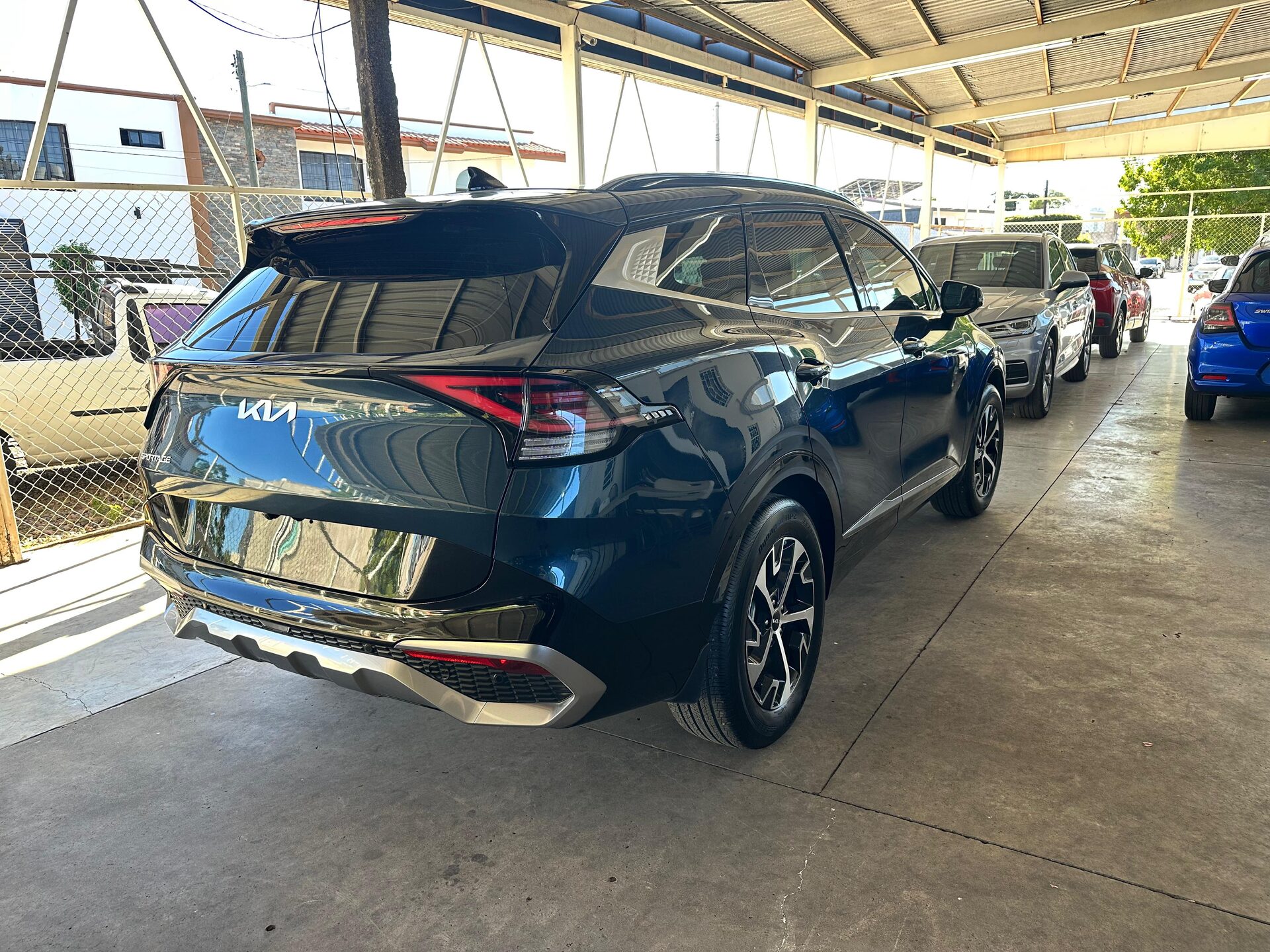 2023 Kia Sportage SXL thumbnail 7